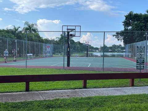 19505 E Lake Dr, Hialeah FL - photo 17 of 18