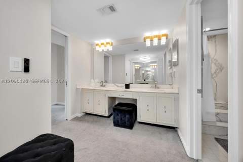 155 Ocean Lane Dr 413, Key Biscayne FL - photo 17 of 27
