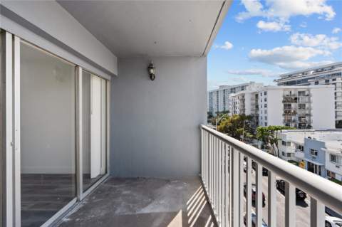 6855 Abbott Avenue 504, Miami Beach FL - photo 23 of 32
