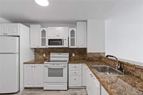 6855 Abbott Avenue 504, Miami Beach FL - photo 9 of 32