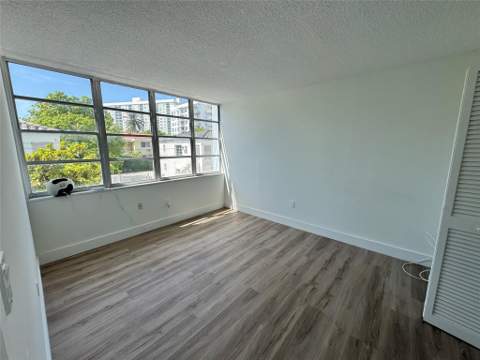6855 Abbott Avenue 201, Miami Beach FL - photo 12 of 20