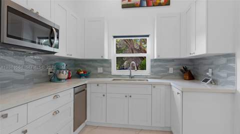 213 Florida Ave, Coral Gables FL - photo 13 of 32