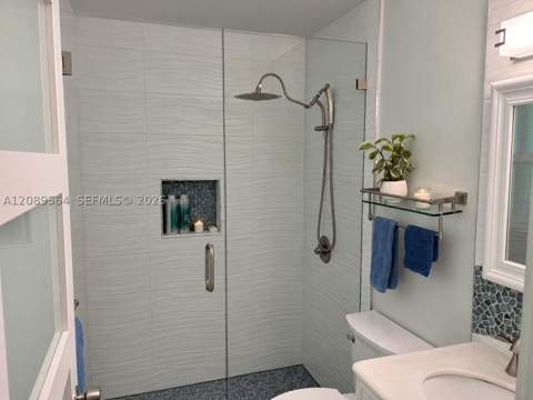 213 Florida Ave, Coral Gables FL - photo 17 of 32