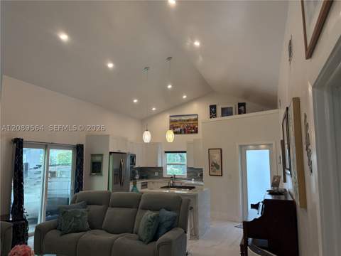 213 Florida Ave, Coral Gables FL - photo 9 of 32