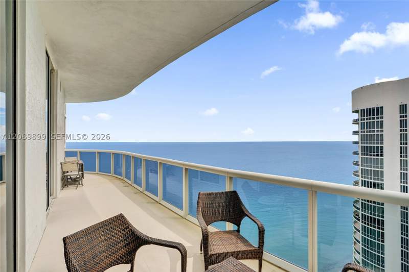 3 bedroom Condominium at 16001 Collins Ave 4102, Tdr Tower I Condo, Sunny Isles Beach — photo 2