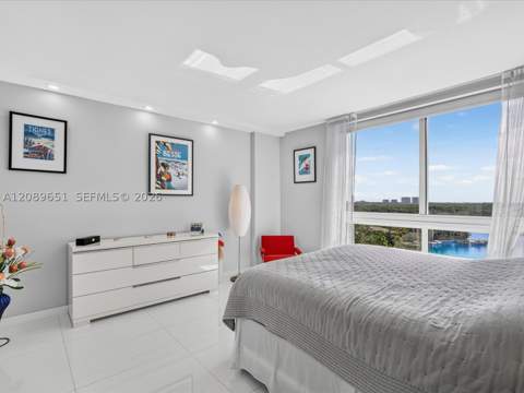 250 Sunny Isles Blvd 3-1004, Sunny Isles Beach FL - photo 12 of 32