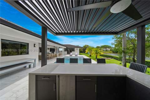 7420 SW 109th Ter, Pinecrest FL - photo 19 of 58