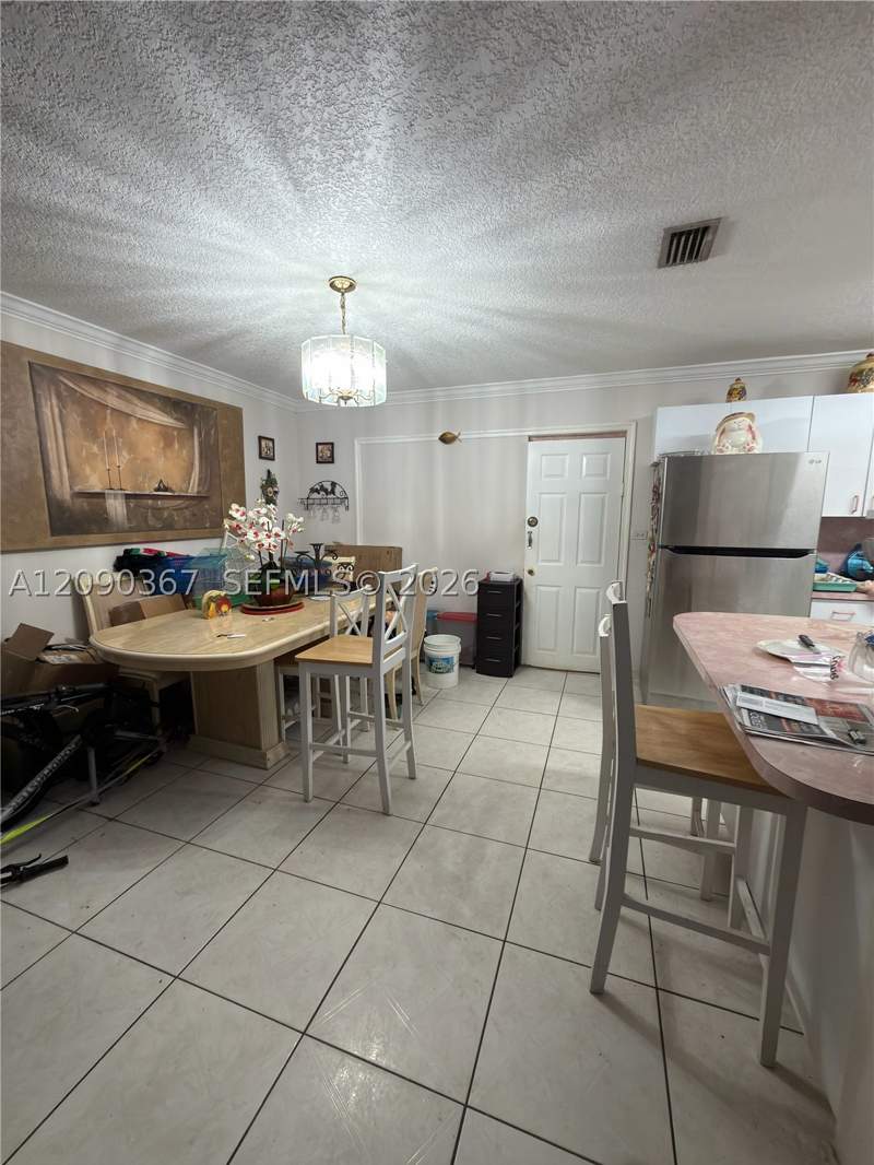 3 bedroom SingleFamilyResidence at 3205 W 14th Ave, Castle Estates, Hialeah — photo 3