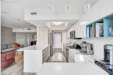 21055 Yacht Club Dr 901, Aventura FL - photo 13 of 26