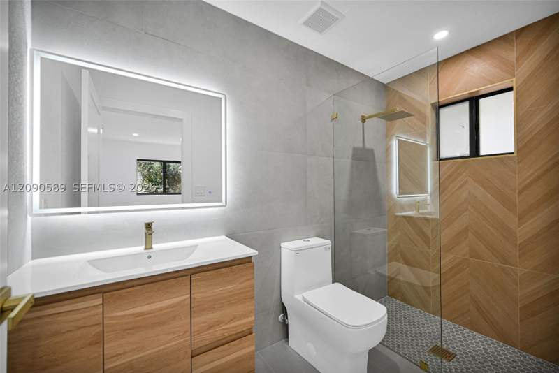3 bedroom SingleFamilyResidence at 19301 NW 52nd Ave, Miami Gardens Manor Sec 5, Miami Gardens — photo 5