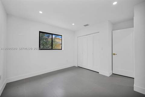 19301 NW 52nd Ave, Miami Gardens FL - photo 8 of 39