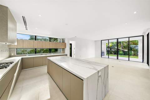 5921 SW 84th St, South Miami FL - photo 19 of 63