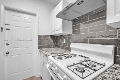 8010 Tatum Waterway Dr 5, Miami Beach FL - photo 17 of 32