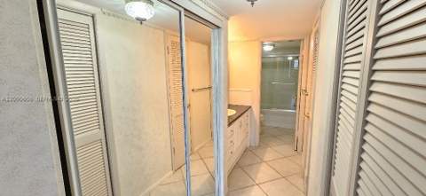 18041 Biscayne Blvd 203, Aventura FL - photo 11 of 43