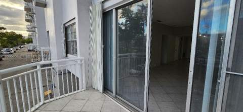 18041 Biscayne Blvd 203, Aventura FL - photo 17 of 43