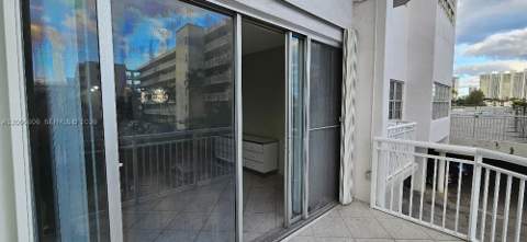 18041 Biscayne Blvd 203, Aventura FL - photo 18 of 43