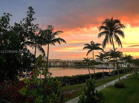 18041 Biscayne Blvd 203, Aventura FL - photo 19 of 43