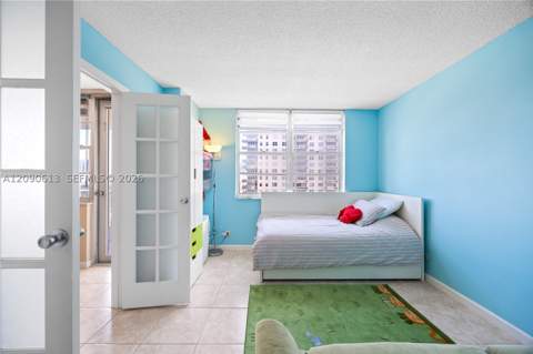 251 174th St 812, Sunny Isles Beach FL - photo 11 of 32