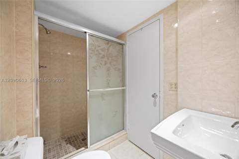 251 174th St 812, Sunny Isles Beach FL - photo 12 of 32