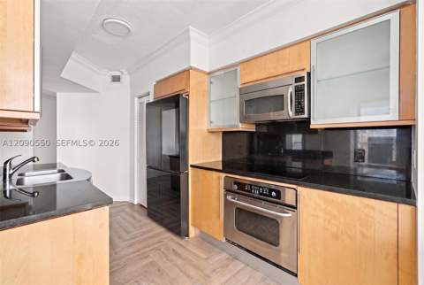 6365 Collins Ave 1103, Miami Beach FL - photo 13 of 34