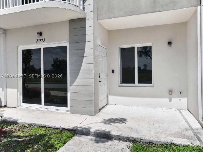 4 bedroom Townhouse at 25813 SW 145th Ave, Paradise One, Homestead — photo 4