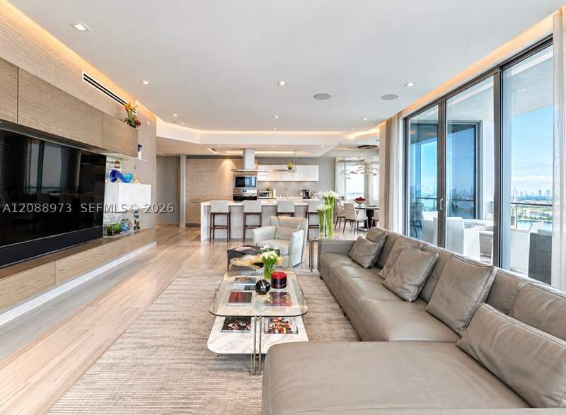 3 bedroom Condominium at 17111 Biscayne Blvd 2210, Marina Palms Residences S, North Miami Beach — photo 3