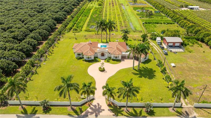 4 bedroom SingleFamilyResidence at 20970 SW 264th St, Redland, Homestead — photo 3