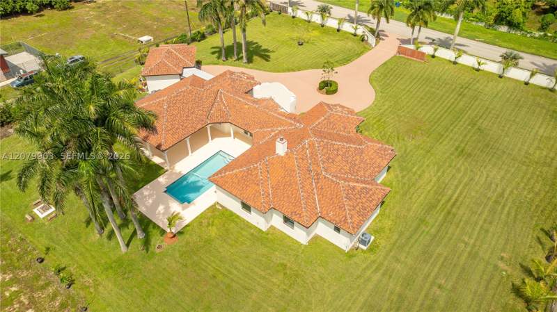 4 bedroom SingleFamilyResidence at 20970 SW 264th St, Redland, Homestead — photo 4