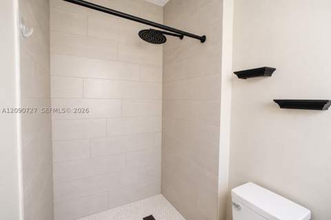 500 East Dr, North Miami Beach FL - photo 12 of 47