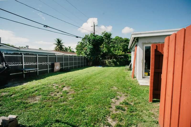 4 bedroom SingleFamilyResidence at 500 East Dr, Highland Manor Sec 6, North Miami Beach — photo 4