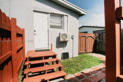 500 East Dr, North Miami Beach FL - photo 7 of 47