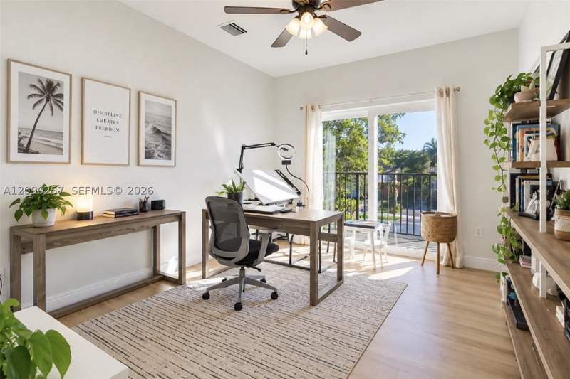4 bedroom SingleFamilyResidence at 4241 NE 16th St, Grove At Waterstone, Homestead — photo 5