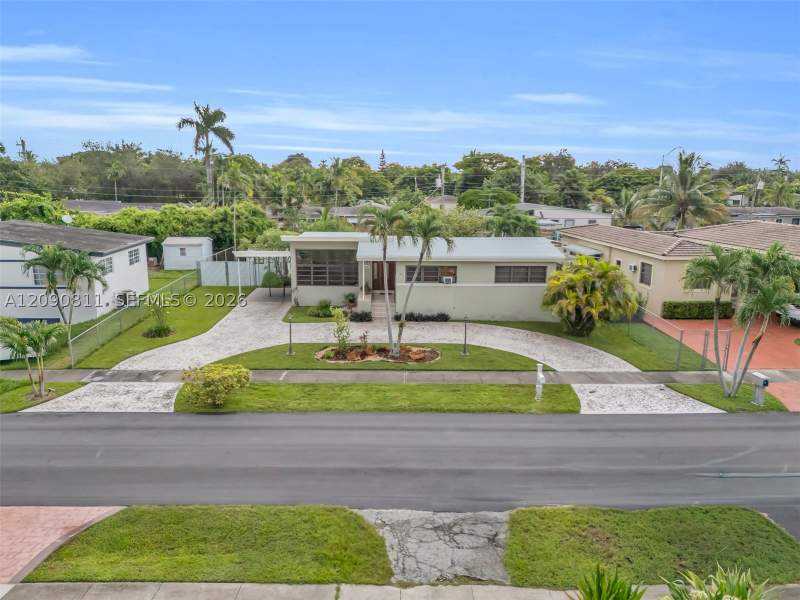 3 bedroom SingleFamilyResidence at 3121 SW 84th Ct, Coral Way Village Sec A P, Miami — photo 3
