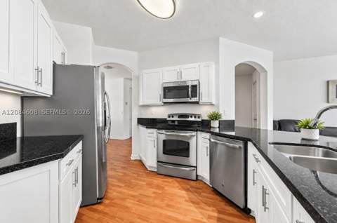 8739 NW 109th Ct, Doral FL - photo 9 of 30