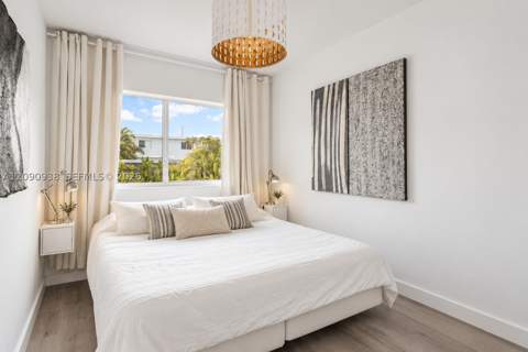 661 86th St, Miami Beach FL - photo 17 of 27