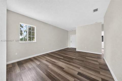 359 NE 27th Ter 204, Homestead FL - photo 17 of 20