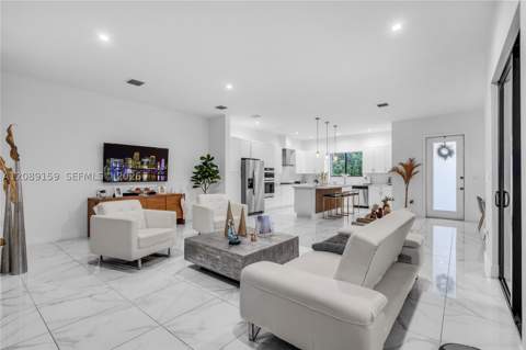 4363 NW 81st Ave, Doral FL - photo 12 of 54