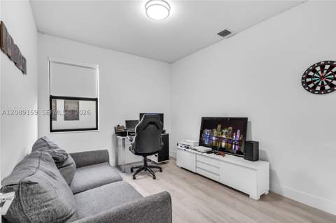 4363 NW 81st Ave, Doral FL - photo 17 of 54