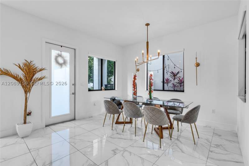 4 bedroom SingleFamilyResidence at 4363 NW 81st Ave, Canarias East, Doral — photo 4
