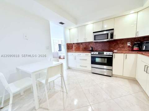 251 174th St 1712, Sunny Isles Beach FL - photo 14 of 27