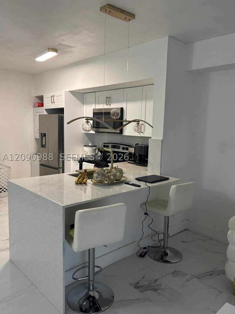 1 bedroom Condominium at 5077 NW 7th St 912, Blue Lagoon Condo, Miami — photo 4