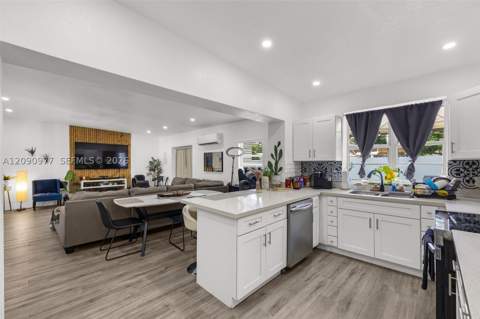 314 NW 106th St, Miami FL - photo 11 of 36