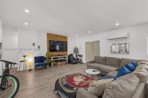 314 NW 106th St, Miami FL - photo 7 of 36