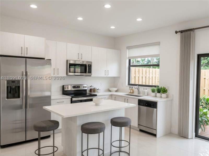 3 bedroom Townhouse at 12525 NW 23rd Pl, Golf Ests 1st Addn, Miami — photo 5