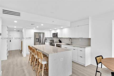 2625 Collins Ave 1109, Miami Beach FL - photo 8 of 19