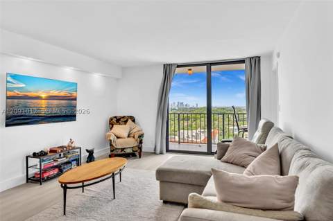 2625 Collins Ave 1109, Miami Beach FL - photo 9 of 19