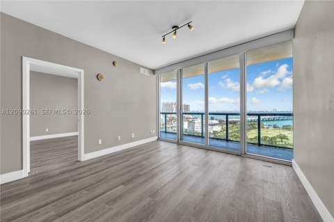 888 Biscayne Blvd 1710, Miami FL - photo 7 of 32