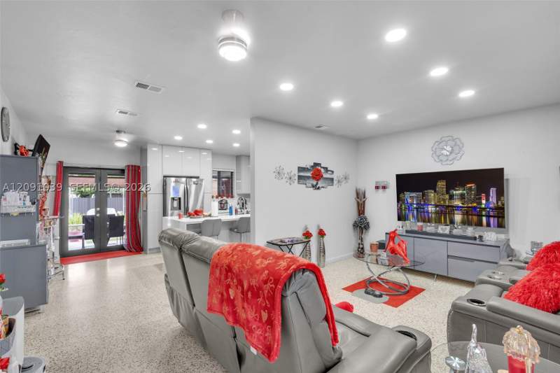 3 bedroom SingleFamilyResidence at 14740 SW 296th St, Leisure City Sec 4, Homestead — photo 4