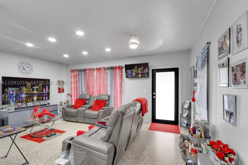 3 bedroom SingleFamilyResidence at 14740 SW 296th St, Leisure City Sec 4, Homestead — photo 5