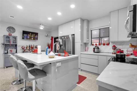 14740 SW 296th St, Homestead FL - photo 9 of 31